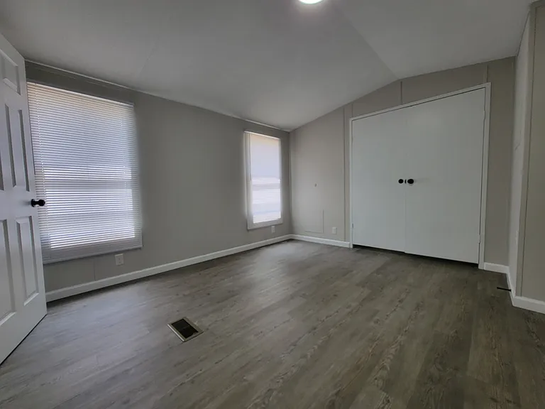 4 Edge St — Photo 15