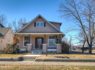 1402 S Sergeant Ave, Joplin, MO 64804