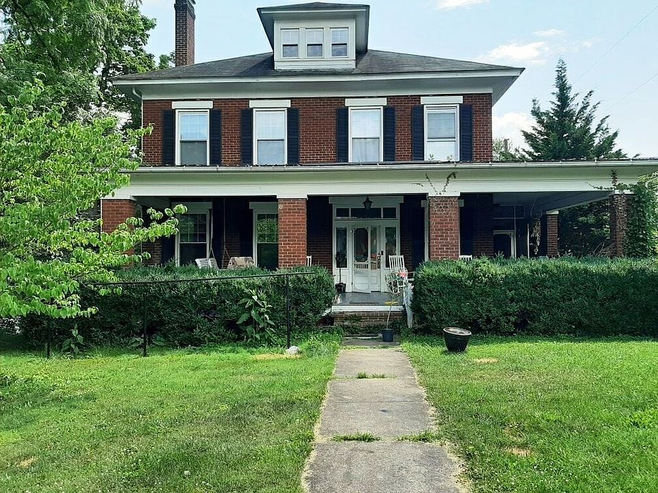 1st image of 375 Church St