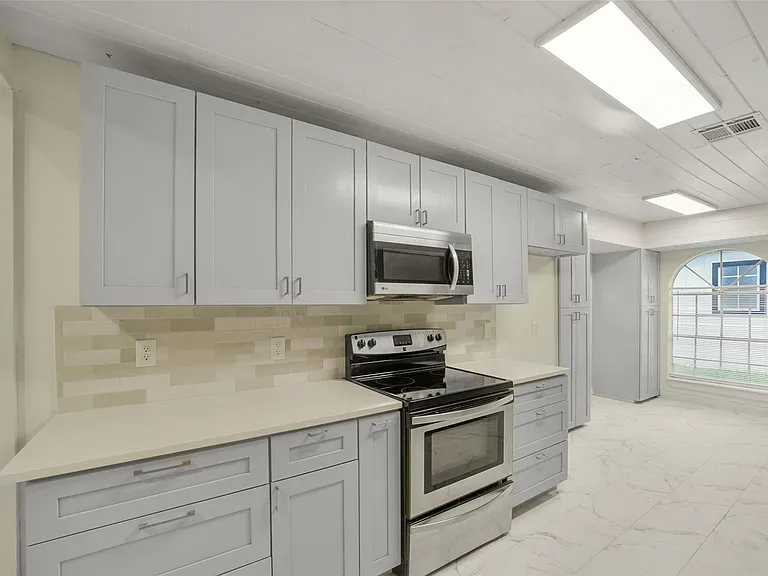 23122 Whispering Willow Dr — Photo 14
