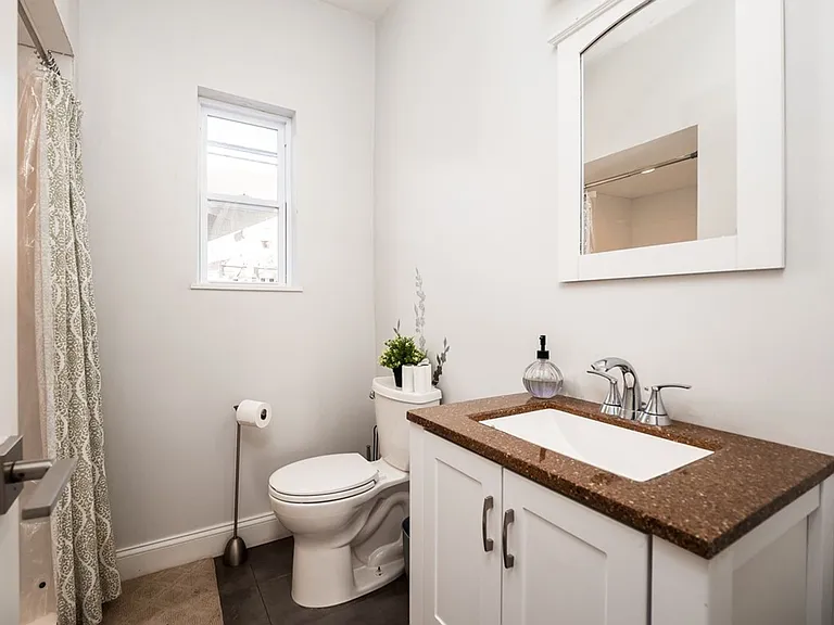 2 Buckley Ave #1A — Photo 12