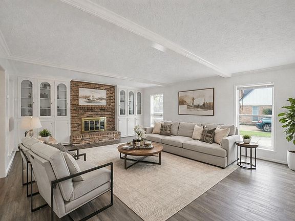 4th image of 7611 Theisswood Rd
