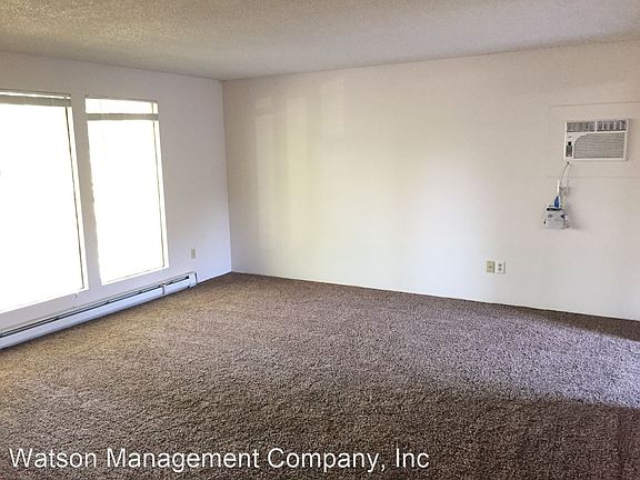 4th image of 10612 E 32nd Ave