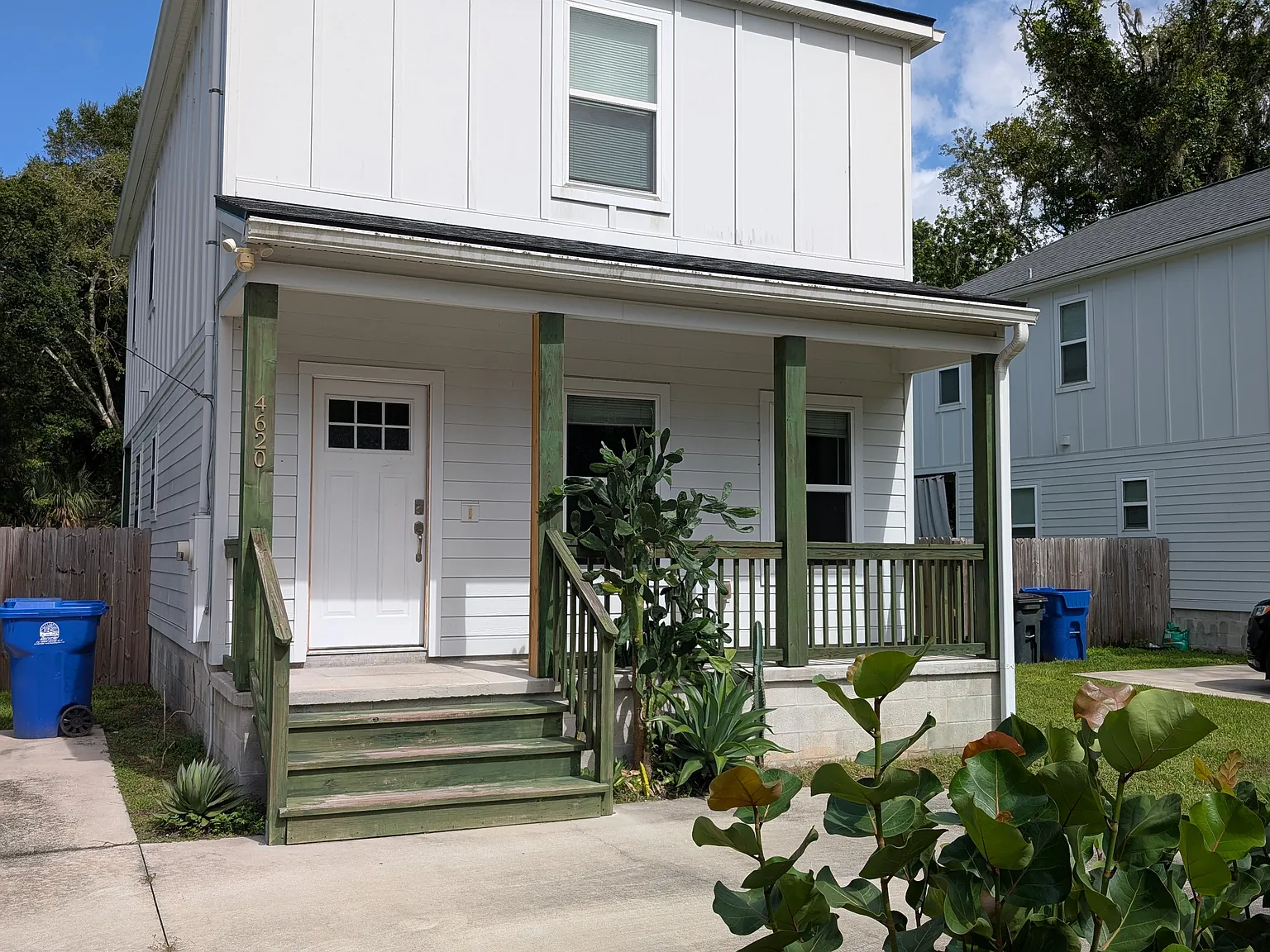 3 bed, 2.5 bath, 1486 sqft, $2,200 — Photo 1
