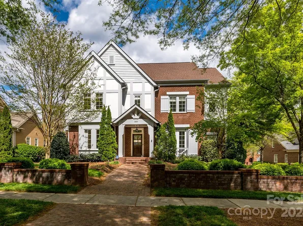 3441 Indian Meadows Ln, Charlotte, NC 28210