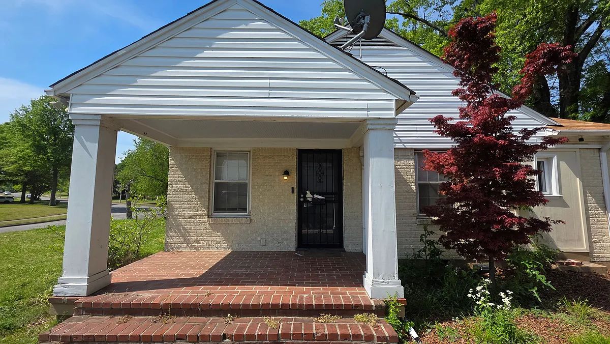2542 Ed_04092026 - 2542 N Edwin Cir