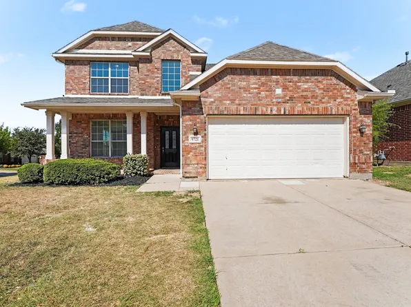 9721 McFarring Dr, Fort Worth, TX 76244