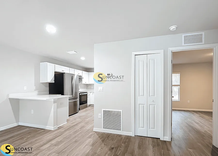 3BR in Marion Oaks Gives 1 Month Free! — Photo 4