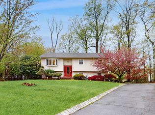 23 Baylor Rd, New City, NY 10956