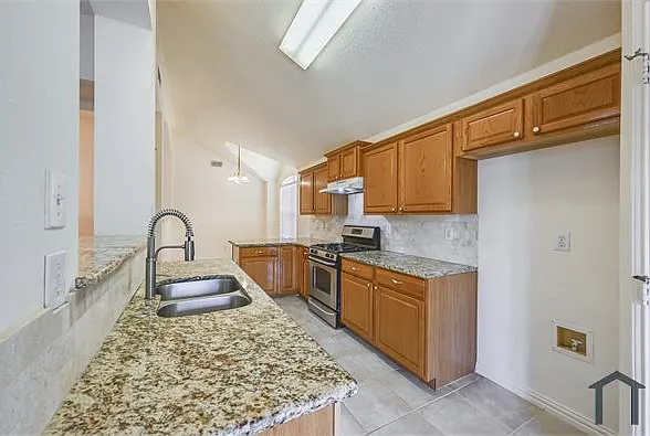 216 Quail Trail Ln — Photo 6