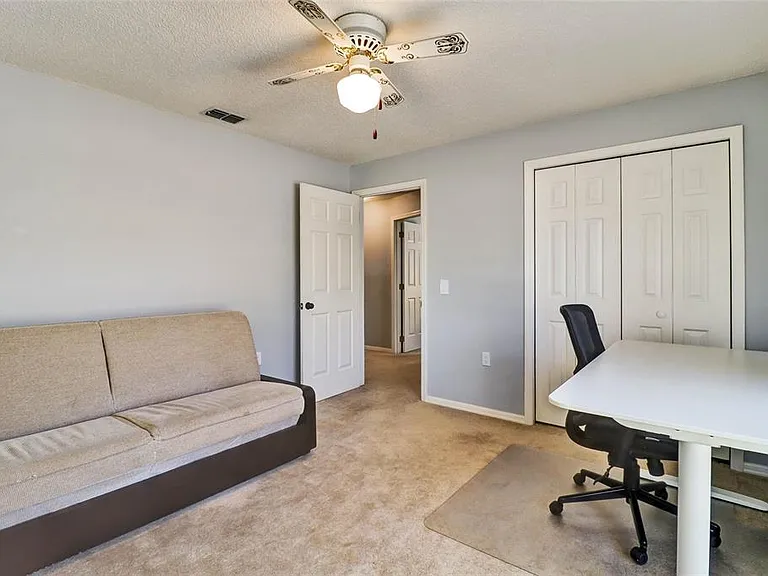4318 Woodtree Ln — Photo 34