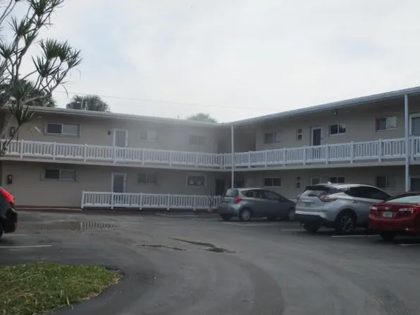 2534 Garden Drive #104, Lake Worth, FL 33461