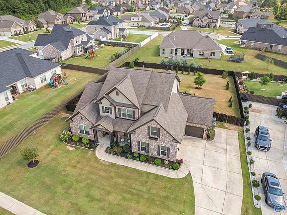 3rd image of 4504 Sandy Isle Cir