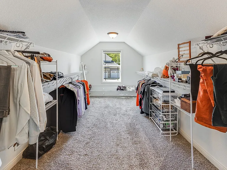 1208 White Oak Rd — Photo 38