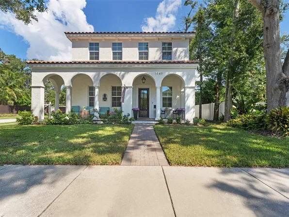 1047 11th St N, Petersburg, FL 33705