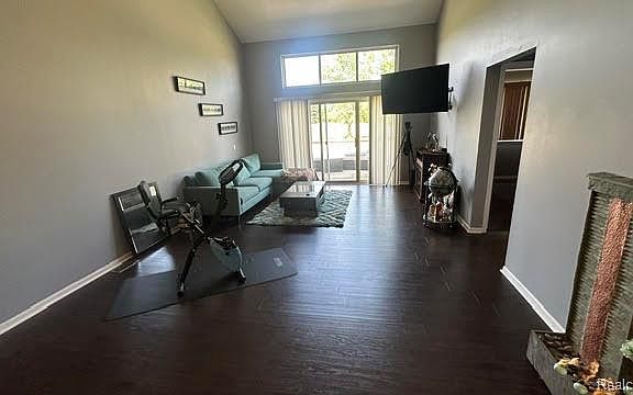 3rd image of 32400 Gateway Dr #3