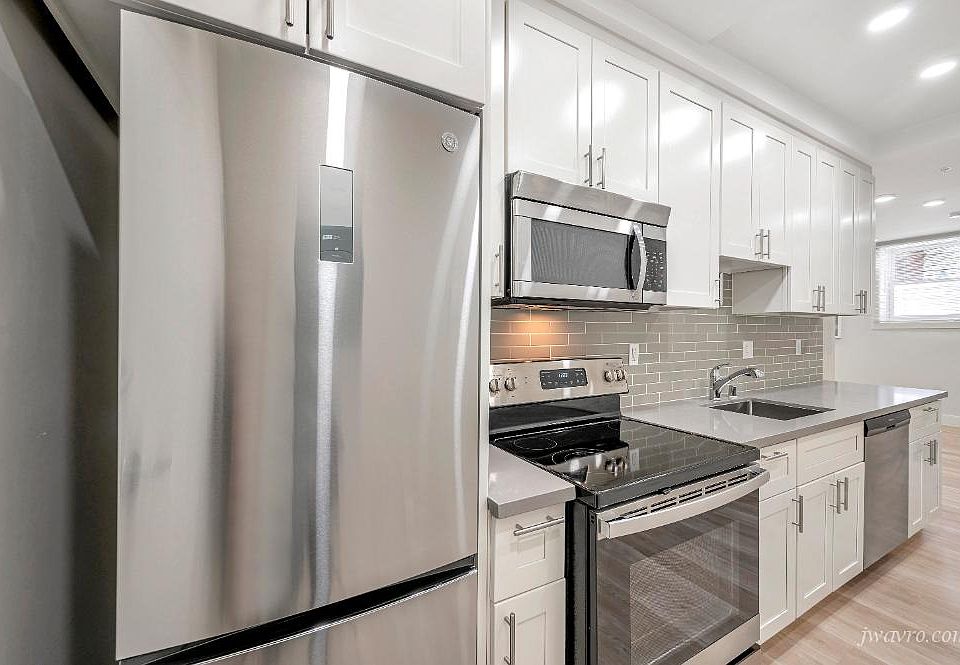 1st image of 3475 16th St #B-j