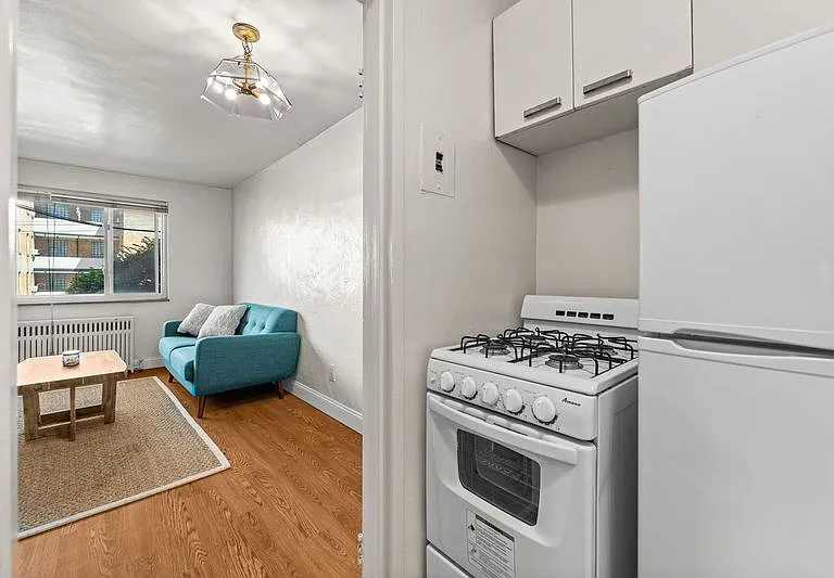 5552 Covode St #6 — Photo 13