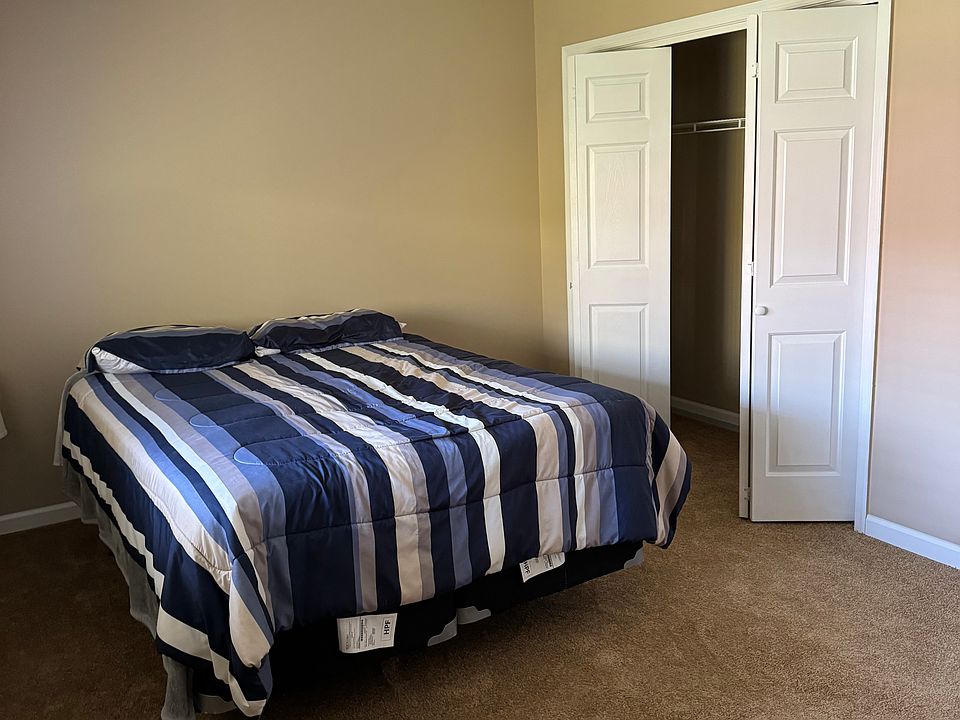 Back bedroom