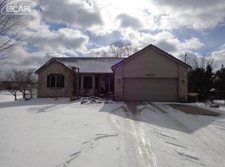 10231 Stanley Rd, Flushing, MI 48433