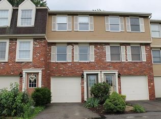 302 Quail Run Rd, Venetia, PA 15367