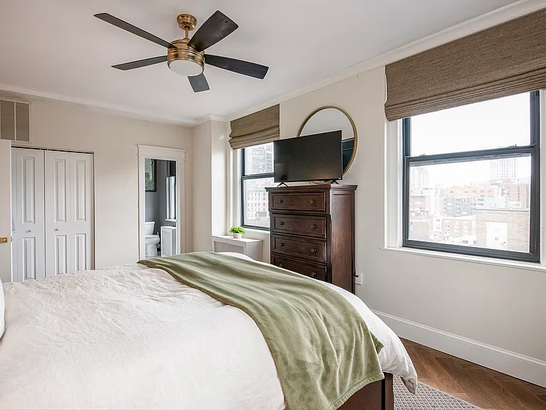 1324 Locust St #1025 — Photo 12