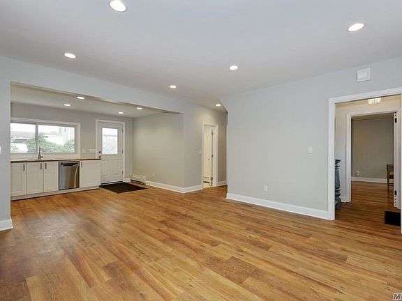 3rd image of 17 Central Ave