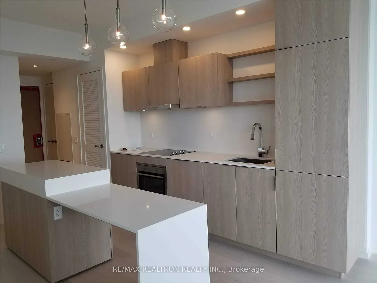 2 bed, $2,700 — Photo 3