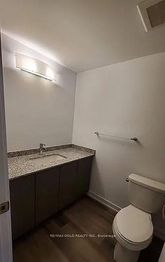 205 W Oak Trl #25 — Photo 3
