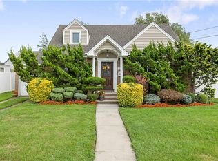 755 Bradley St, West Hempstead, NY 11552