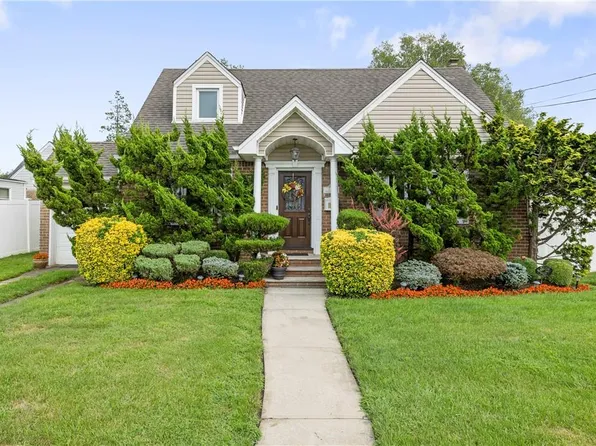 755 Bradley Street, West Hempstead, NY 11552