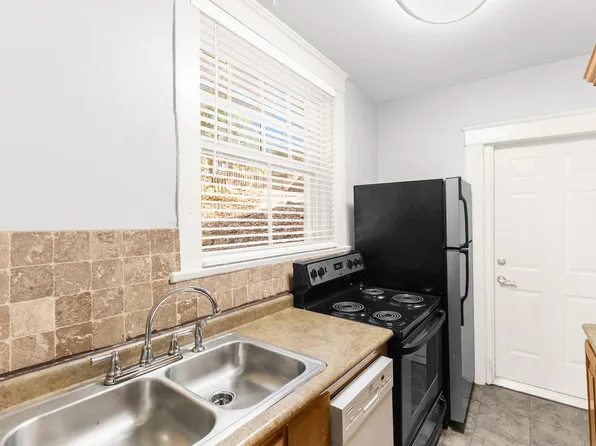Elmhardt Apartments, 2907 13th Ave S #B4, Birmingham, AL 35205
