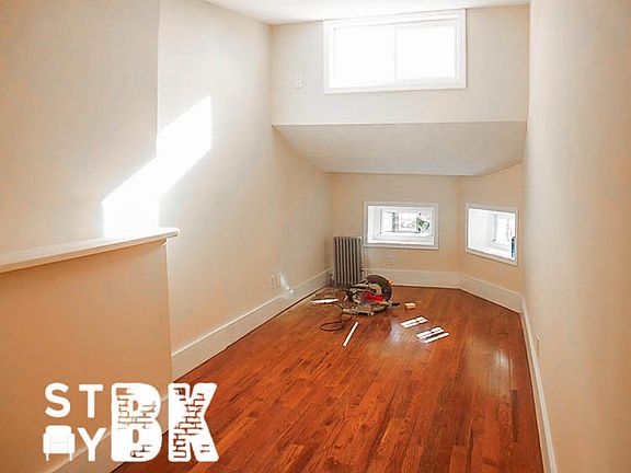 4th image of 311 Van Buren St #4D