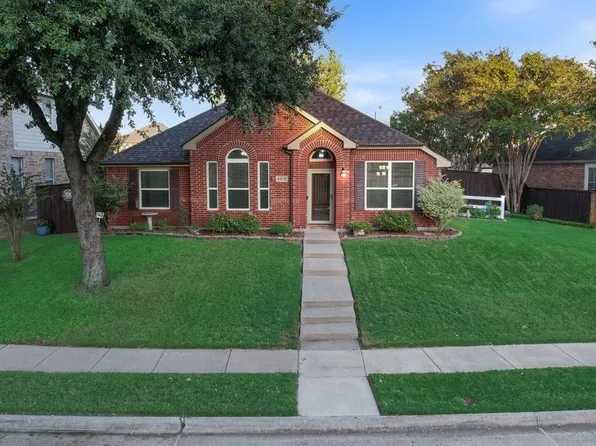 6310 Nueces Bay Dr, Rowlett, TX 75089