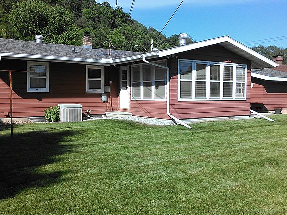 3rd image of 1291 Shorewood Dr