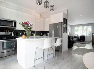 12 Hausman St, Brooklyn, NY 11222
