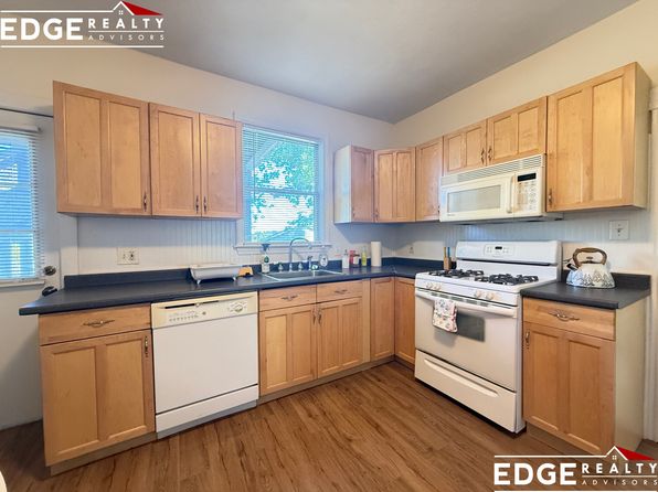 12 Hunt St #1