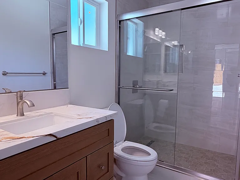 4326 Stillwell Ave — Photo 10