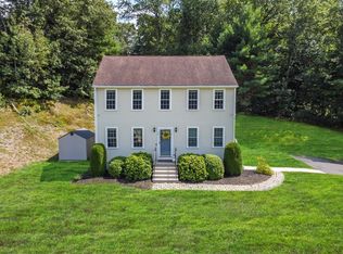 16 Rose Ln, Uxbridge, MA 01569