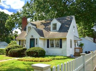 688 Center St, Manchester, CT 06040