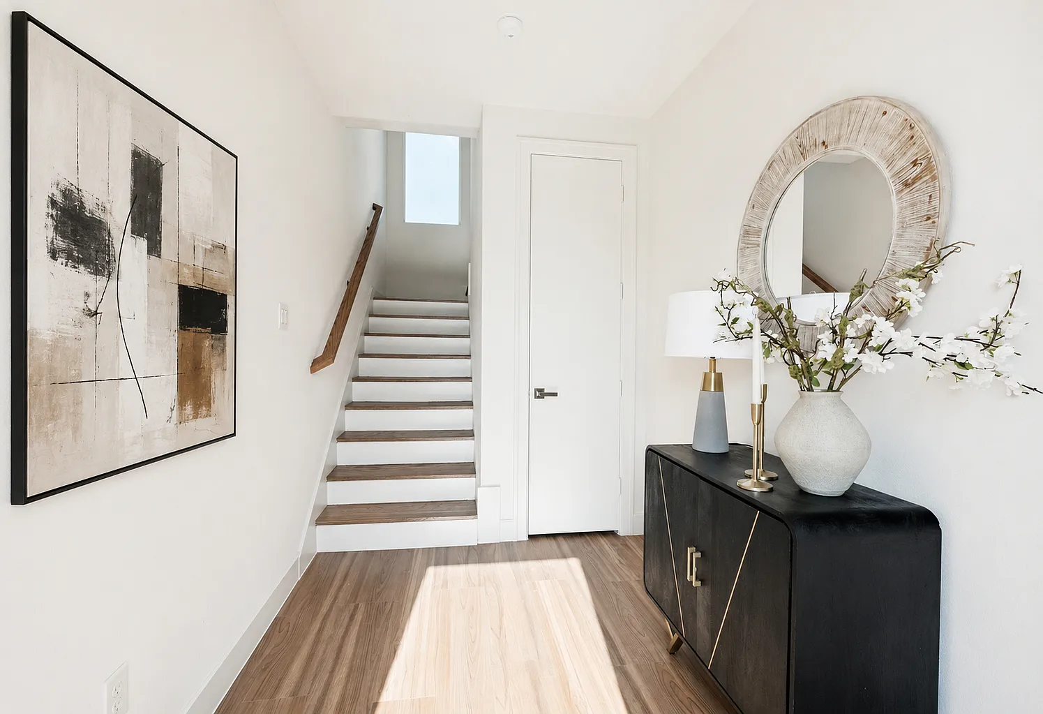 3 bed, 2.5 bath, 1770 sqft, $3,850 — Photo 2
