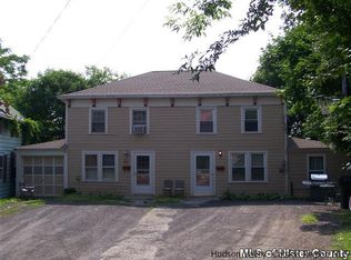 25 N Franklin St, Athens, NY 12015