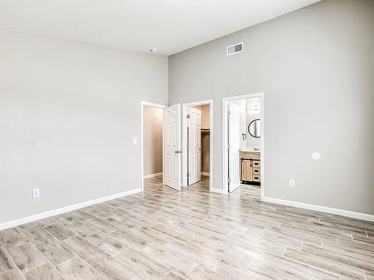 10028 Cross St — Photo 53