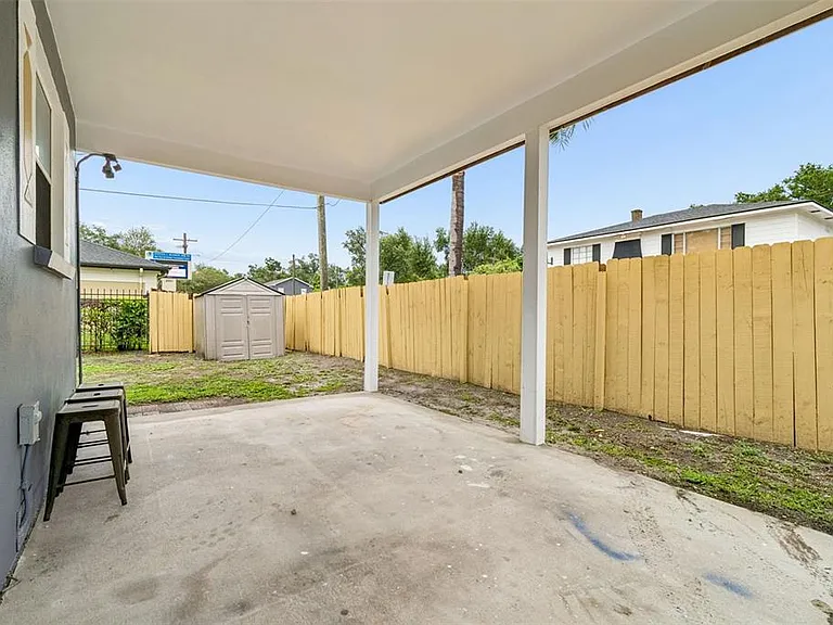 601 Swann Dr — Photo 34