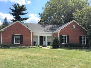 5306 Hempstead Rd, Indian Hills, KY 40207
