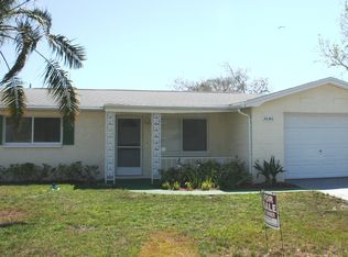 3040 Roxbury Dr, Holiday, FL 34691