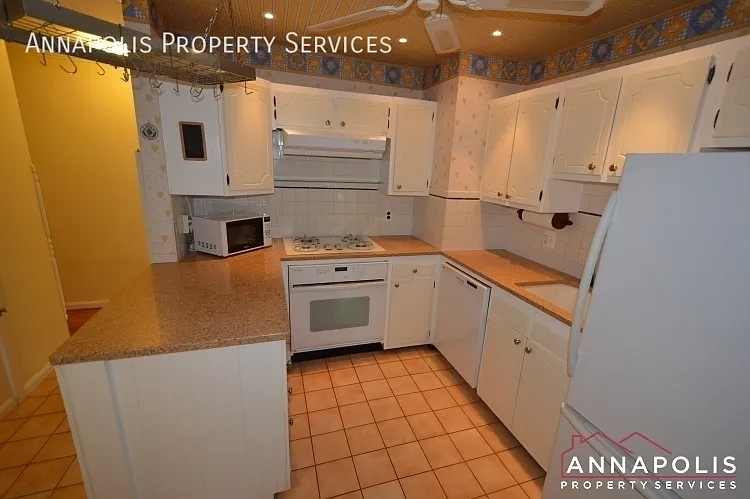 1908 Dulaney Pl — Photo 5