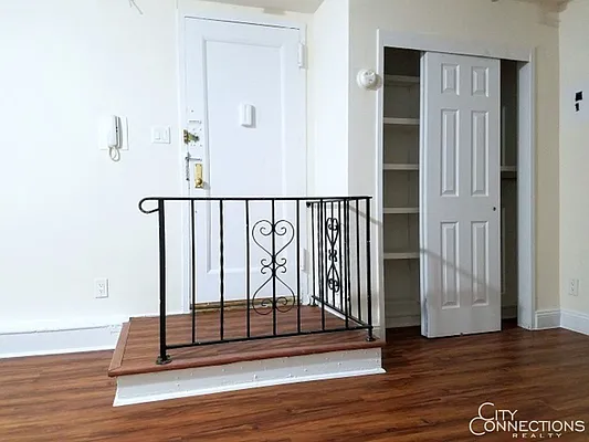 Rented by City Connections Realty | media 16