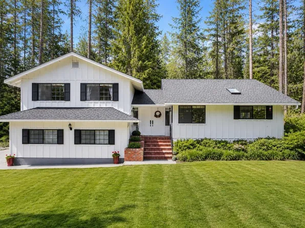 160 Hidden Valley Ln, Rogue River, OR 97537