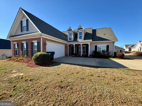 1202 Quail Ridge Ln, Perry, GA 31069